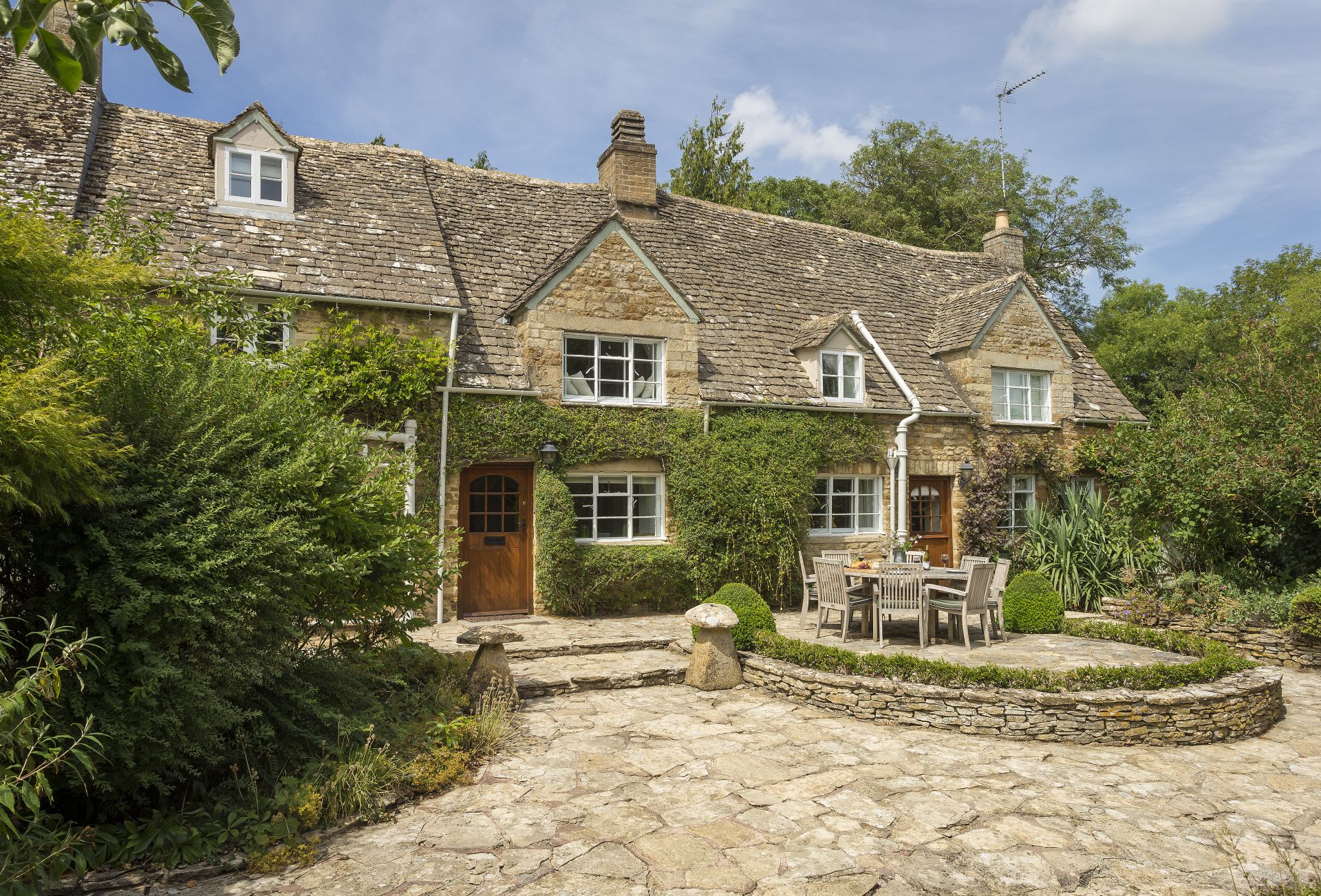 Top Cottage, Oddington Thumbnail Image