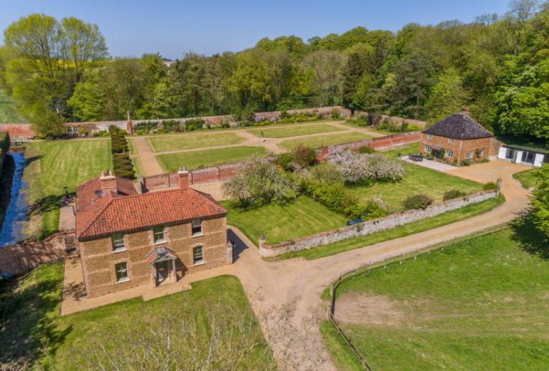 Cottages in the Walled Garden Thumbnail Image