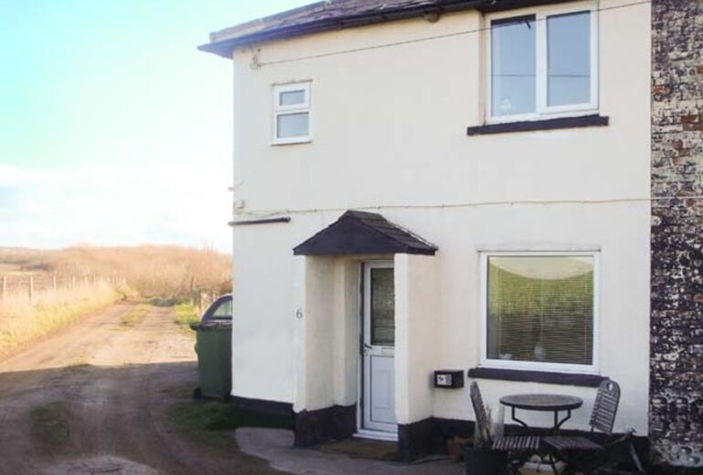 Cliff Top Cottage Thumbnail Image