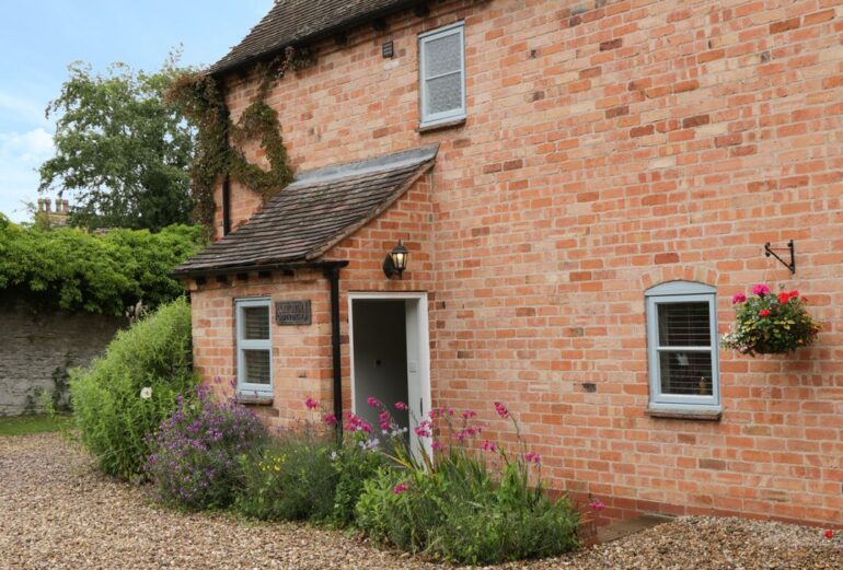 Pebworth Cottage Thumbnail Image