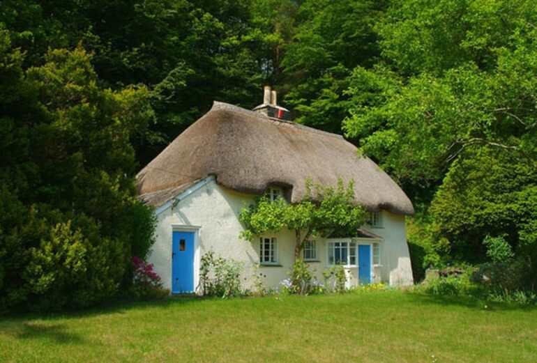 Lew Quarry Cottage Thumbnail Image