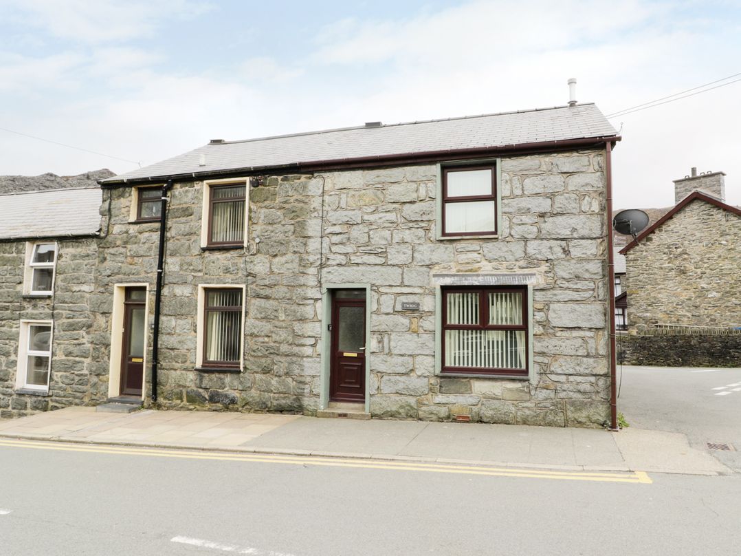 Twrog in Blaenau Ffestiniog, Gwynedd | Cottages & Lodges