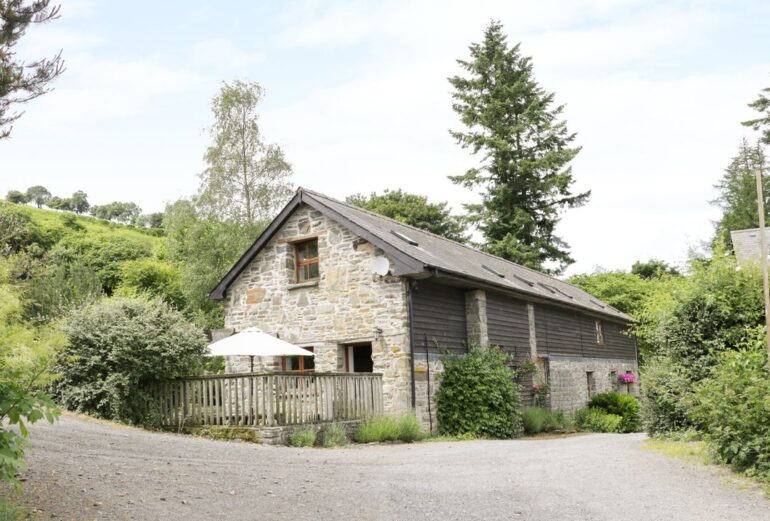 Tractor Shed Thumbnail Image