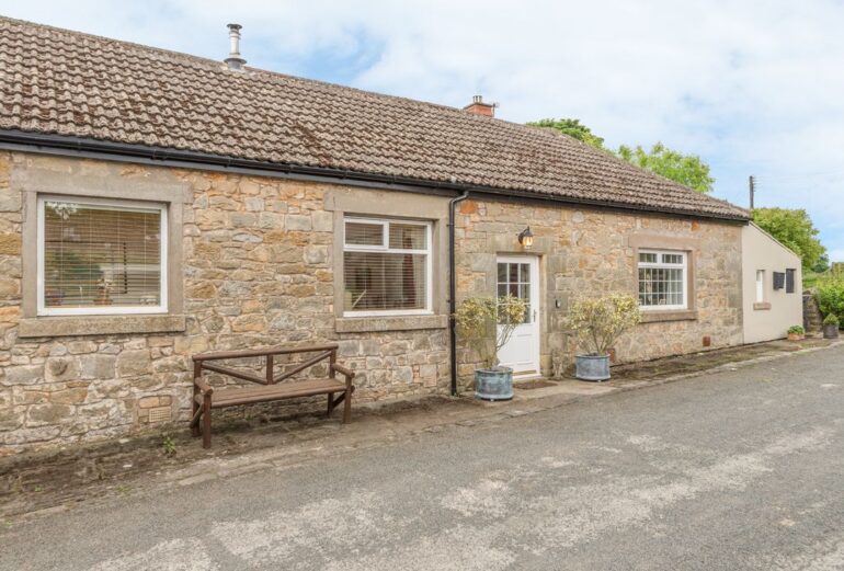 Stable Cottage Thumbnail Image