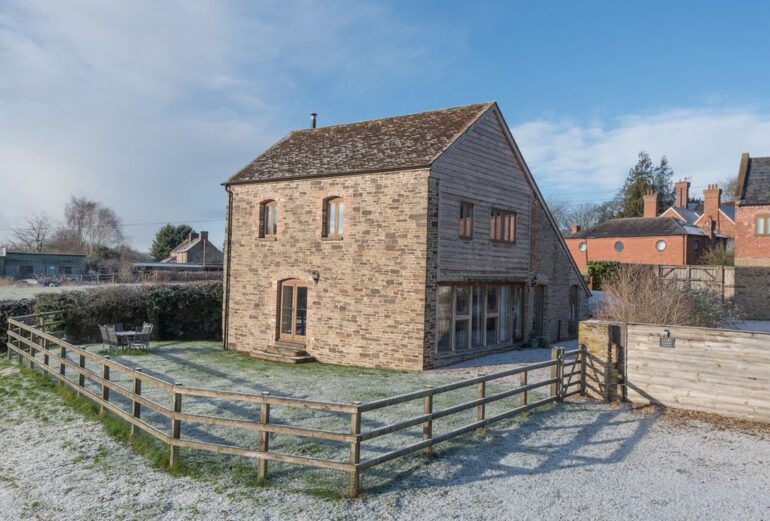 Glebe Barn Thumbnail Image