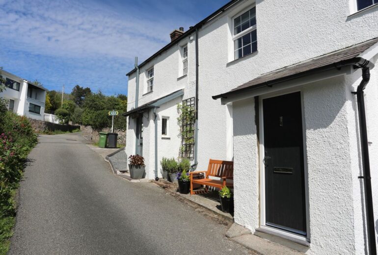 Bryn Teg Cottage Thumbnail Image