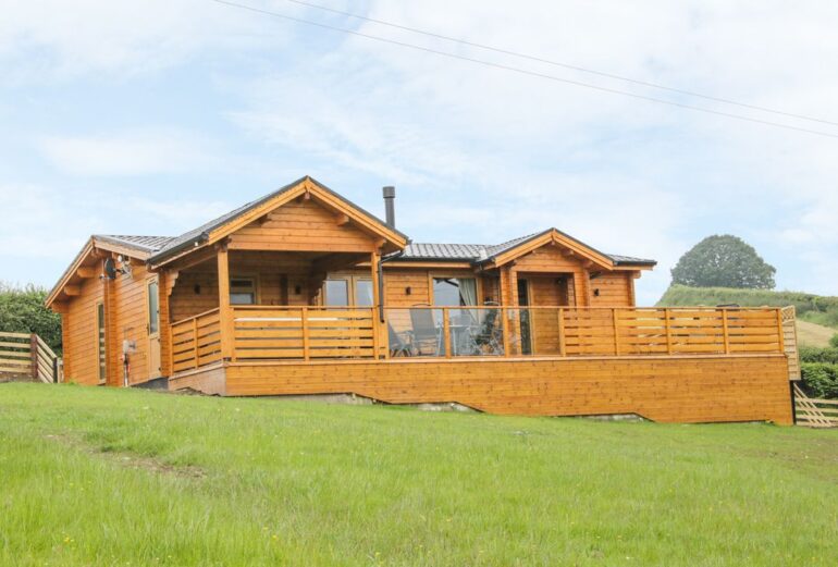 Manor Farm Lodges – Dragon Lodge Thumbnail Image