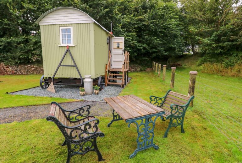 Shepherds Hut – The Crook Thumbnail Image