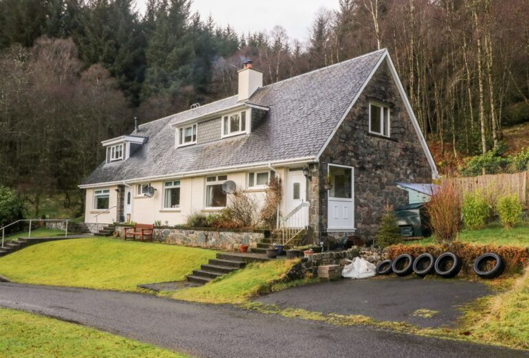 Glenfinglas Dam Cottage Thumbnail Image