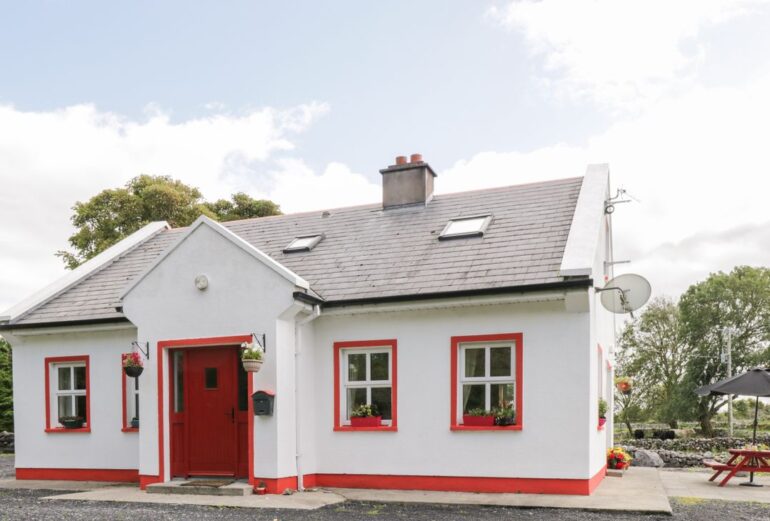 Lough Mask Road Fishing Cottage Thumbnail Image