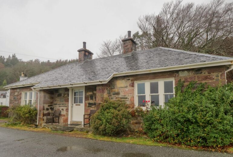 Ferry Cottage – Balmacara Thumbnail Image