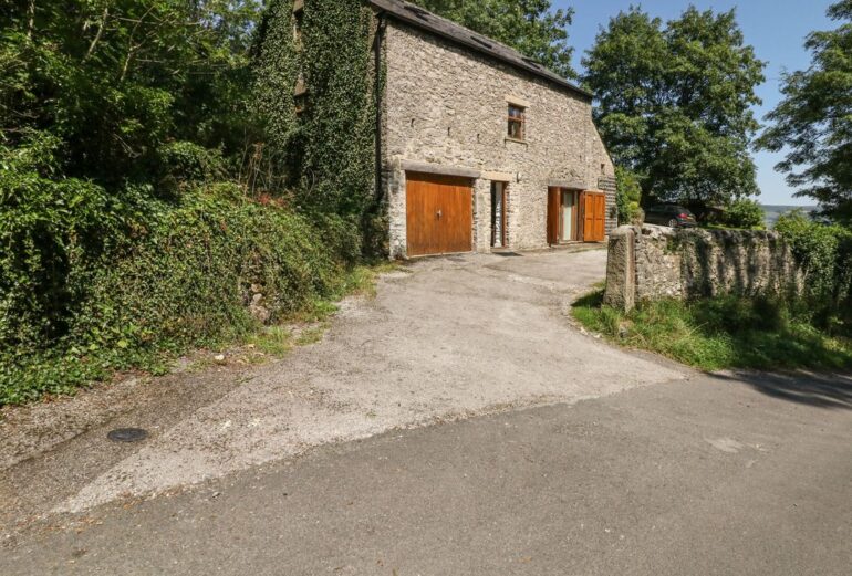 The Barn at Smalldale Hall Thumbnail Image