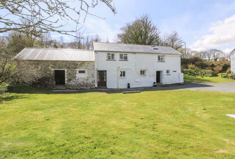 Tregithey Barn Thumbnail Image