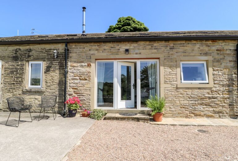 Lower Rookes Farm, Barn Cottage Thumbnail Image