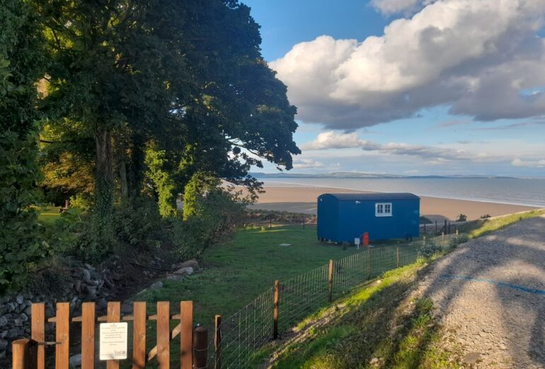 Seashore Shepherds Hut @ Moat Farm Thumbnail Image