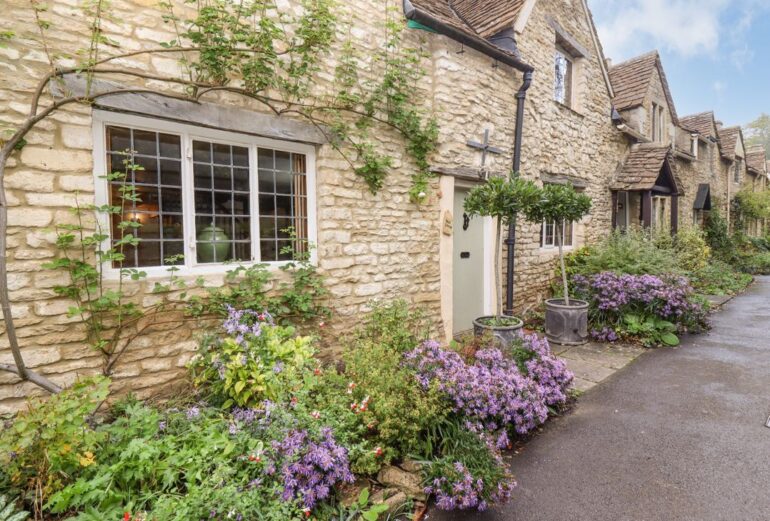 Castle Combe Cottage Thumbnail Image