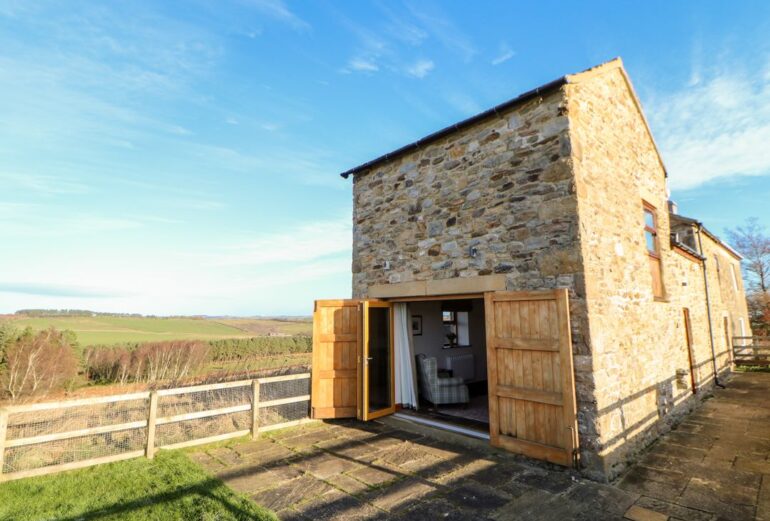 Blackburn Cottage Barn Thumbnail Image