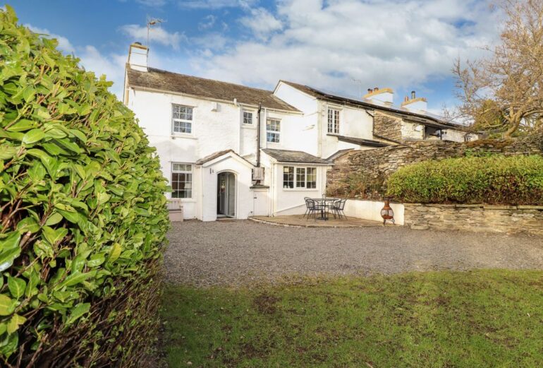 Smithy Cottage at Bowland Bridge Thumbnail Image