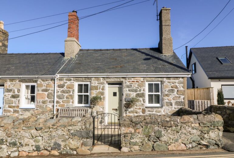 Bwthyn Cerrig Man (Pebble Cottage) Thumbnail Image