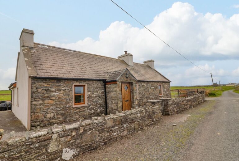 Clogher Cottage Thumbnail Image