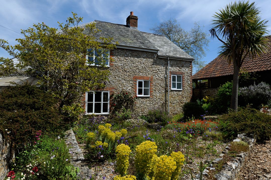 Trill Cottage in Musbury, Devon | Cottages & Lodges