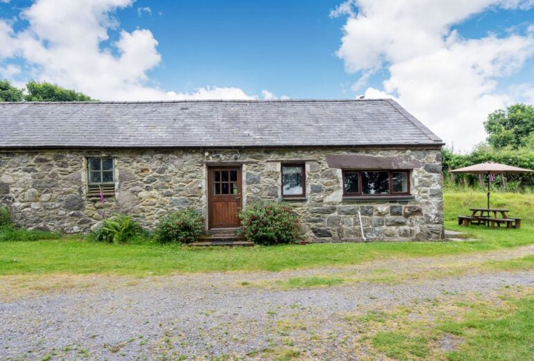 Tryfan Cottage Thumbnail Image