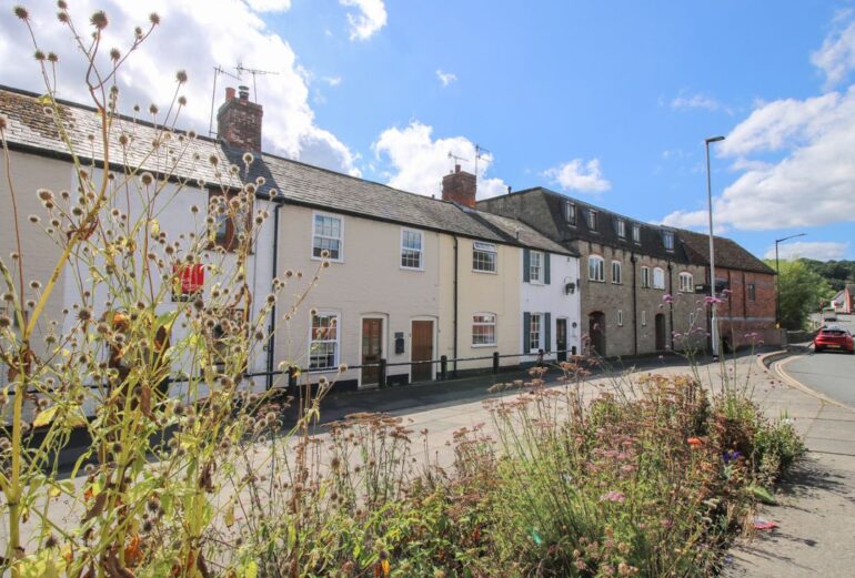 Moorhen Cottage Thumbnail Image