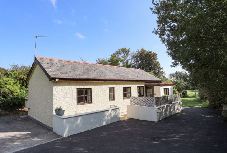 Glasinfryn Cottage Thumbnail Image