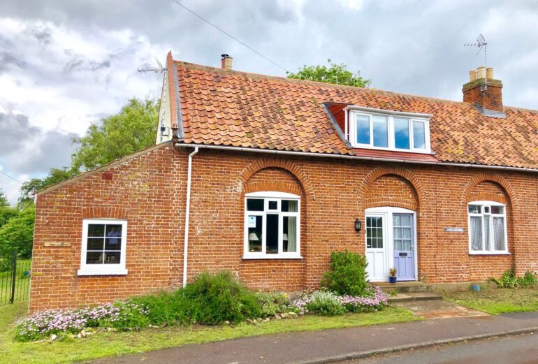 1 Tunns Cottages, Rushmere, nr Beccles Thumbnail Image