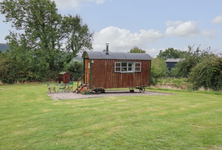 Brown Hare Shepherds Hut Thumbnail Image