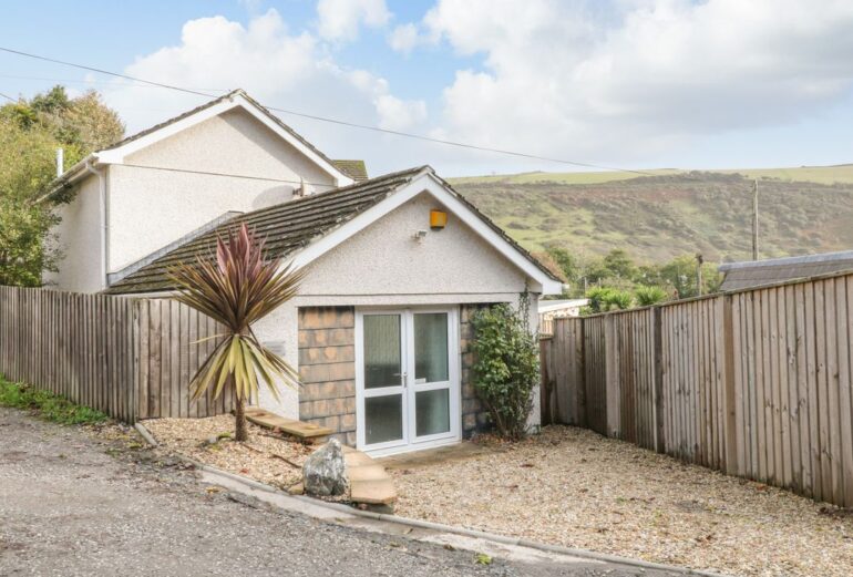 Keveral Bay Cottage Thumbnail Image