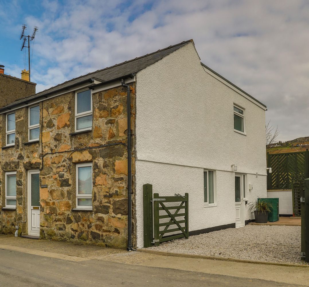 Rowarth in Nefyn, Gwynedd | Cottages & Lodges